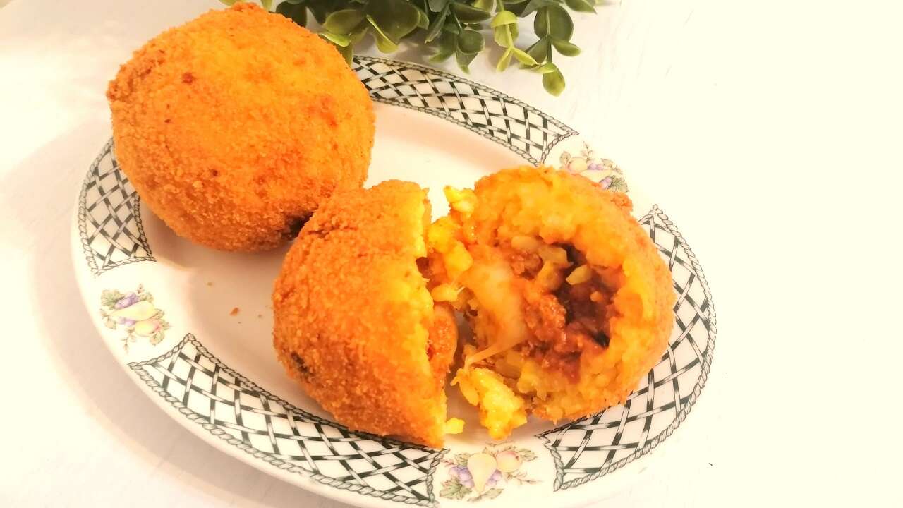 Arancini al ragù, come fare la ricetta siciliana 6