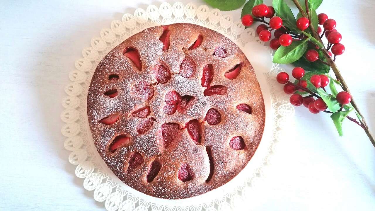 Banana Cake integrale con fragole Bimby 3