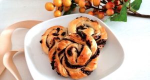 6 dolci veloci con la pasta sfoglia e il cioccolato Chiocciole di sfoglia e cioccolato: golose e velocissime 6