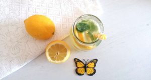 Limonata alla menta fatta in casa