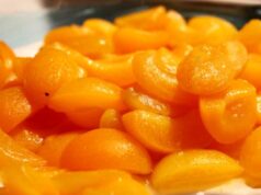 Albicocche sciroppate: il segreto della nonna che le fa durare fino a Natale (io l’ho scoperto solo quest’anno) albicocche sciroppate