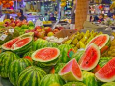 Anguria, comprarla già tagliata è un errore: i tre motivi per cui dovresti smettere di farlo anguria tagliata vendita