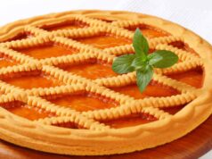 Crostata con marmellata di albicocche che non cola: 4 trucchi dei pasticceri per farla perfetta anche il giorno dopo crostata di albicocche