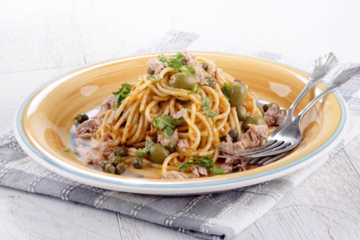 pasta fredda tonno capperi e olive trucco acqua pasta fredda tonno capperi e olive