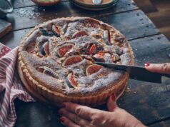 Crostata ai fichi freschi e mandorle: la ricetta toscana che resta friabile per 3 giorni (pronta in 35 minuti) crostata fichi e mandorle